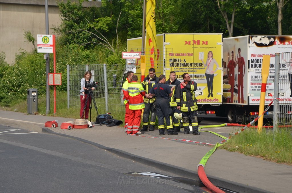 Grossfeuer Poco Lager Koeln Porz Gremberghoven Hansestr P881.jpg - Miklos Laubert